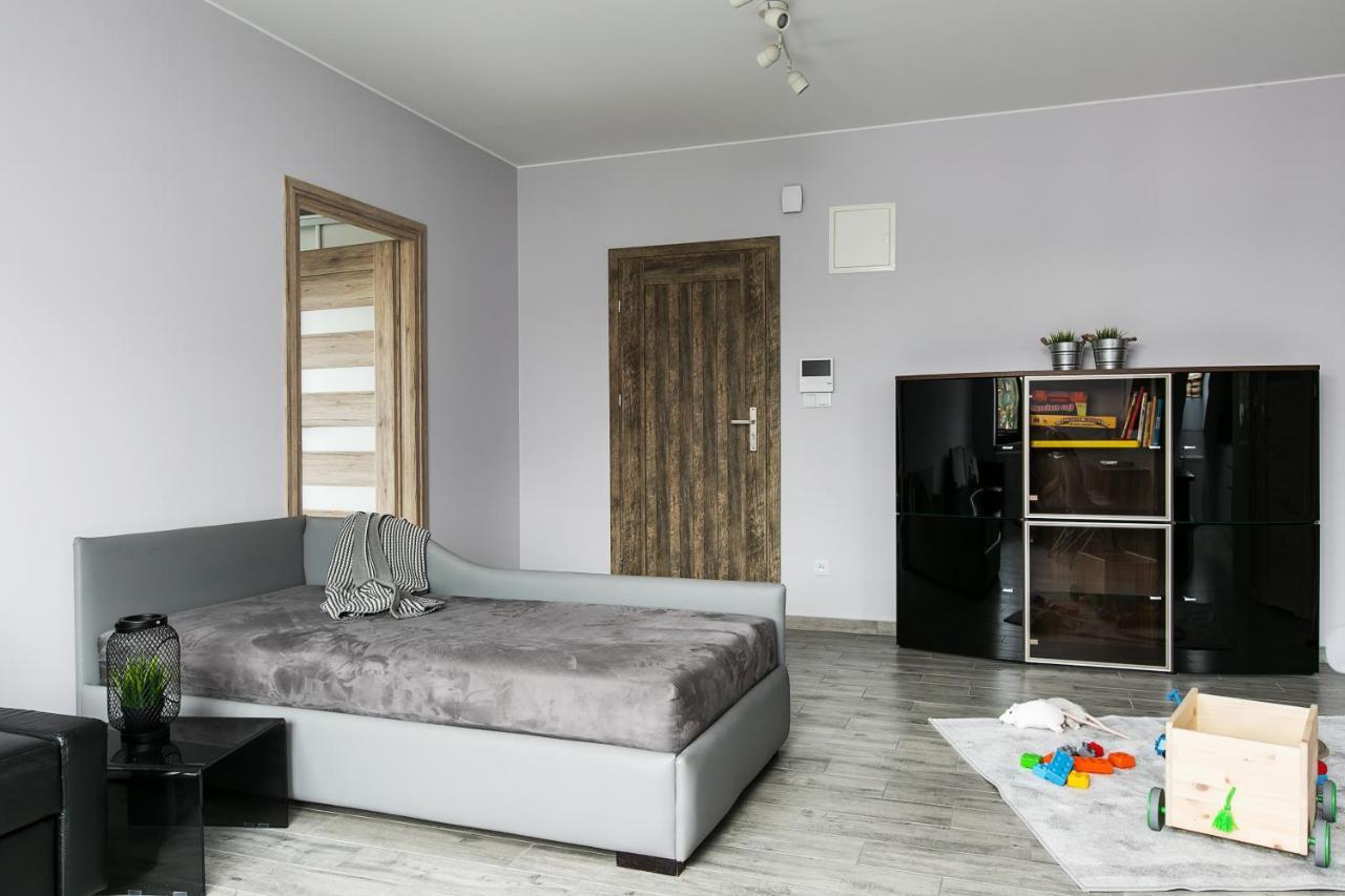 Aparthotel Novum Krasków Eksteriør bilde