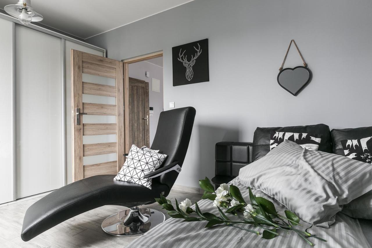 Aparthotel Novum Krasków Eksteriør bilde